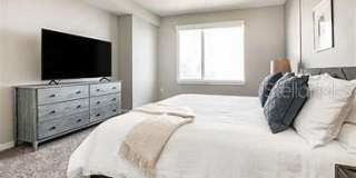 119-2 E PINE STREET Gallery 10