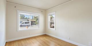 731 Central Ave - 2 bedroom | 1 bathroom | Cottage Gallery 10
