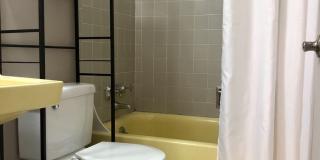 Bayview Apartments Gallery 109