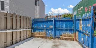 2564 COLLINS Street Gallery 10