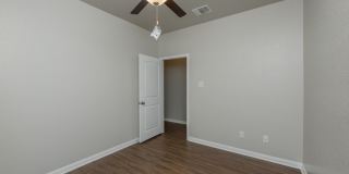 Beautifully designed and thoughtfully maintained duplex Gallery 32