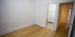 5335-5345 S. Kimbark Ave. Gallery 27