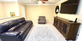 1483 HILLVIEW LANE Gallery 23