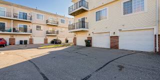 Available now!!Welcome to this charming 2-bedroom, 2-bathroom Condo in Sterling Heights, MI. Gallery 24
