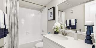 4800 Westshore Apartments Gallery 14