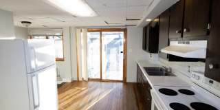 418 E Market Street Gallery 6
