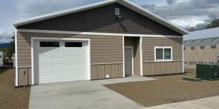 Beautiful newly built 3 bed 2 bath home Gallery 1