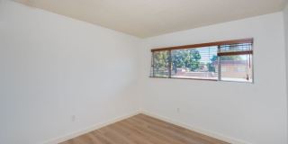 7652 Ellis Avenue Gallery 21