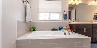 Luxury Living in The Farm with Private Backyard & Finished Basement! Gallery 15