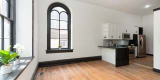 1520 Green Street Gallery 8