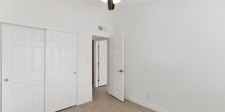 6825 N 81st Lane Gallery 19