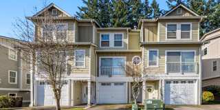 Beautiful 3 bedroom townhome Gallery 27