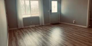 215 Dee Street Gallery 1