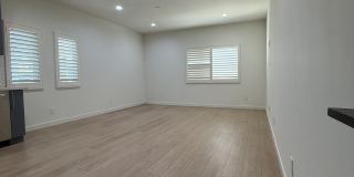 648 N Serrano Ave Gallery 33
