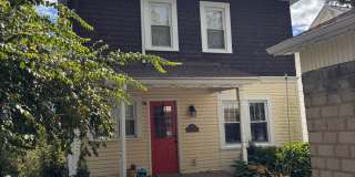 Single Family Home located within Minutes of both Hospitals. - 3 Bedrooms, 1 Bathroom and 1 Car Garage. Available Now!!! Gallery 5