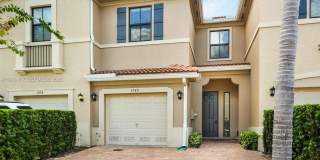 1040 NW 33rd Ct Gallery 1