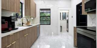 1629 S Lakeside Drive Gallery 5