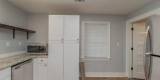 Beautiful 3 Bedroom 3 Bathroom Home Now Avaialble! Gallery 16