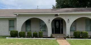 5645 Wooddale Ave Gallery 1