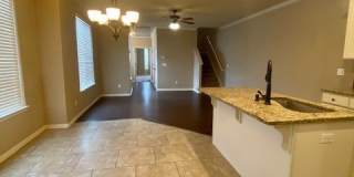 1087 N Leverett Avenue Gallery 7