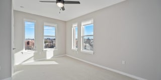 AMLI at Uptown Gallery 12