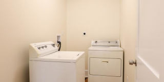 74 Aldie St. Gallery 6