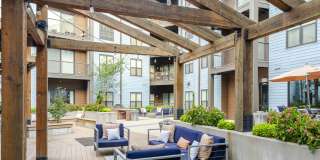 5 Points Northshore Gallery 36