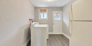Modern Finishes, In-Unit Laundry & Bright Living Spaces Gallery 9