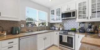 6443 Gross Avenue Gallery 6