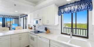 26225 Hickory Boulevard Gallery 10