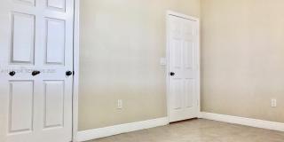 2557 Centergate Dr Gallery 16
