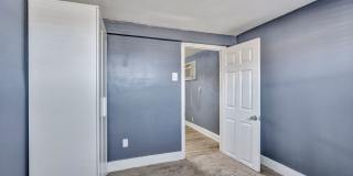 912 S Armstrong st./ 731 W. Hull ave. Gallery 12