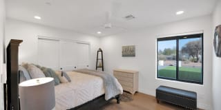 11842 N Miller Road Gallery 50