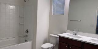 Beautiful/Spacious 3/2.5 (SOLAR) Natomas!  Please reference ad for viewings! Gallery 8
