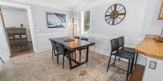 Monthly Rental — Stylish First-Floor Condo by Daffin Park with All-Inclusive Utilities Gallery 9