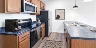 735 Grant Street Gallery 1