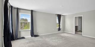 Panther Creek Family Home Gallery 16