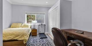 25432 Nottingham Court Gallery 21