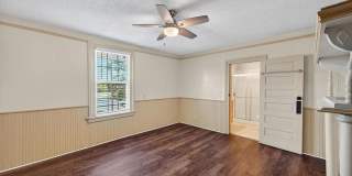 Ideal for Medical Professionals & Students – Spacious 5BR Near Downtown Gallery 28