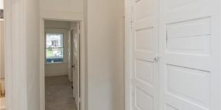 1519 Ridgewood Avenue Gallery 21