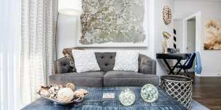 Knolls Gallery 3