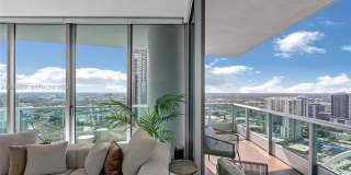 900 Biscayne Boulevard Gallery 6