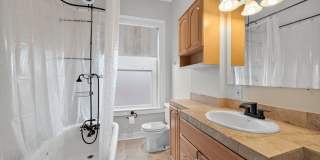 $1,250 Cap Hill 1 BR | 5 Min Walk to Cheesman Park Gallery 8