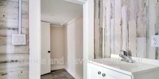 658 Ave B NW Gallery 12