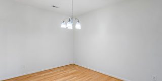 NW Brick Townhome, Granite Counter-Tops, Wood Floors, FP, Garage! NW Brick Townhome, Granite Counter-Tops, Wood Floors, FP, Garage! Gallery 9