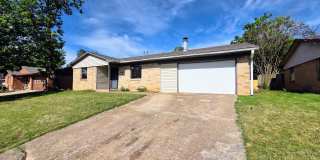 3/2/1 in Quiet Neighborhood in Denison! Gallery 1