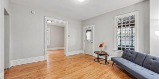 1411 Knox Avenue N Gallery 9