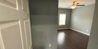 294 SW Bass SW Gallery 36