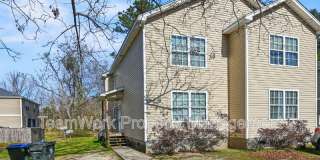 131 Boone Street Gallery 1