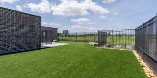 The Felicity on Perry Gallery 18